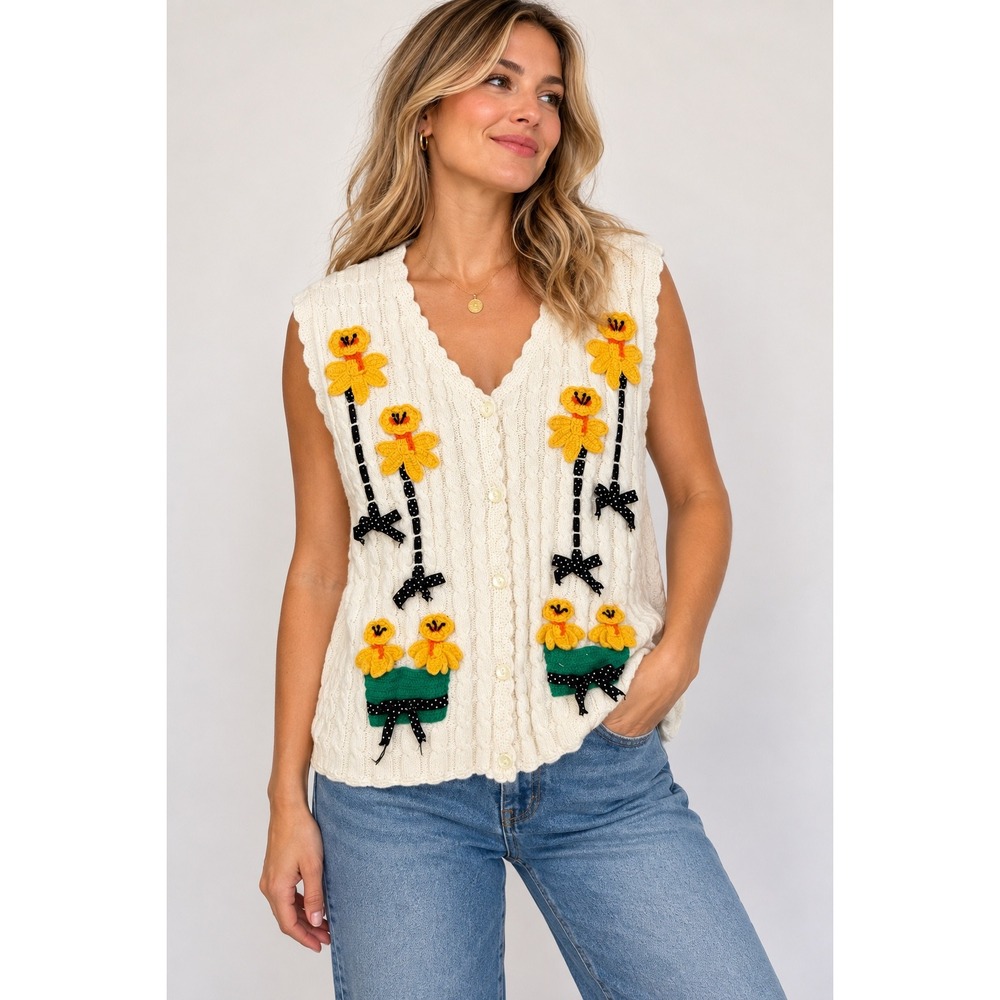 Vintage Bechamel II Cable Knit Sweater Vest 1X/2X 3D Crochet Daffodils Flowers
